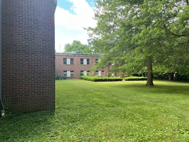 More Photos Of 126 Ford St, Ansonia Rehabilitation Center For Sale