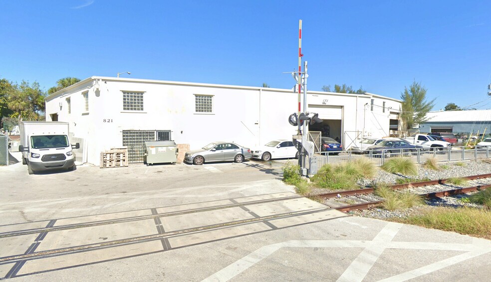 Primary Photo Of 821 27th St, West Palm Beach Warehouse For Lease