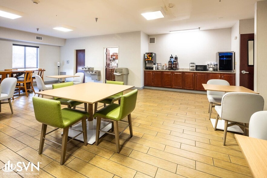 More Photos Of 100 Allstar Way, Nicholasville Hotel For Sale