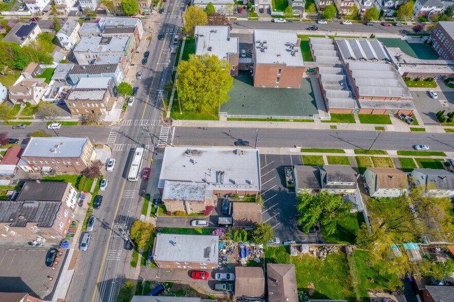 More Photos Of 1622 S Wood Ave, Linden Office For Lease