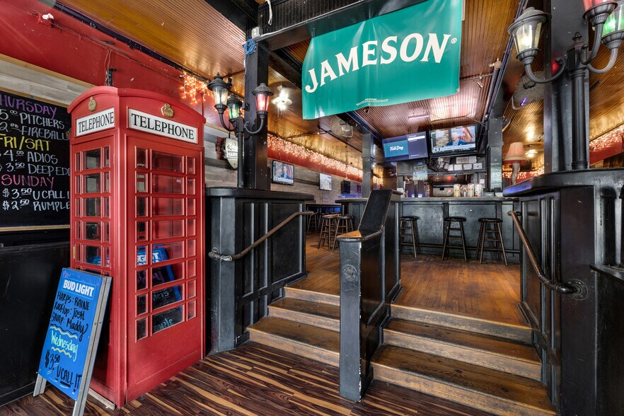 More Photos Of 139 E Hopkins St, San Marcos Bar For Sale