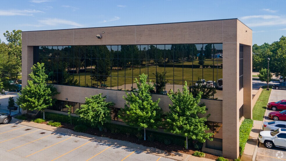 Primary Photo Of 4100 Perimeter Center Dr, Oklahoma City Unknown For Lease