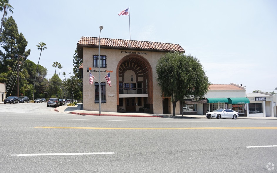More Photos Of 2472-2476 Lake Ave, Altadena Office For Lease