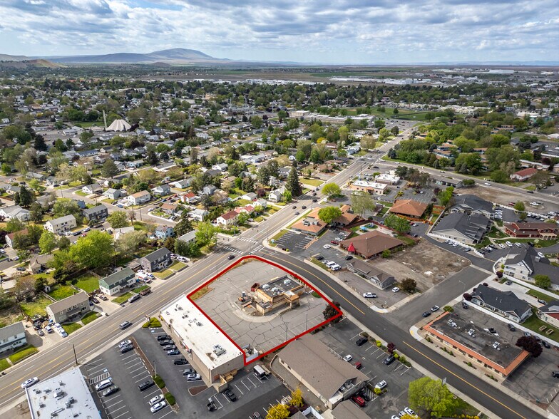 More Photos Of 325 Torbett St, Richland General Retail For Lease
