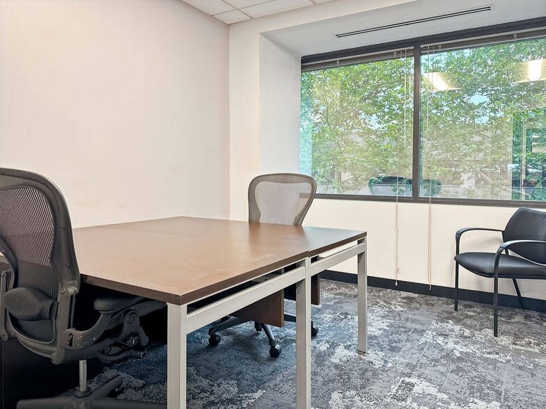 More Photos Of 6701 Democracy Blvd, Bethesda Coworking Space