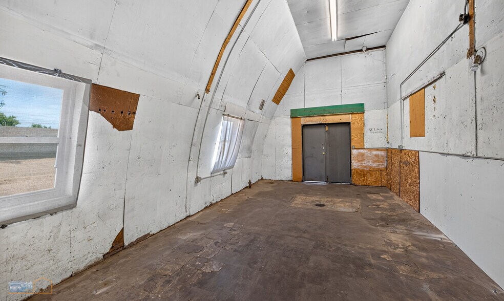More Photos Of 2207-2209 9th St, Greeley Flex For Sale
