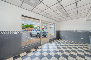 More Photos Of 641 N Ferdon Blvd, Crestview Freestanding For Sale
