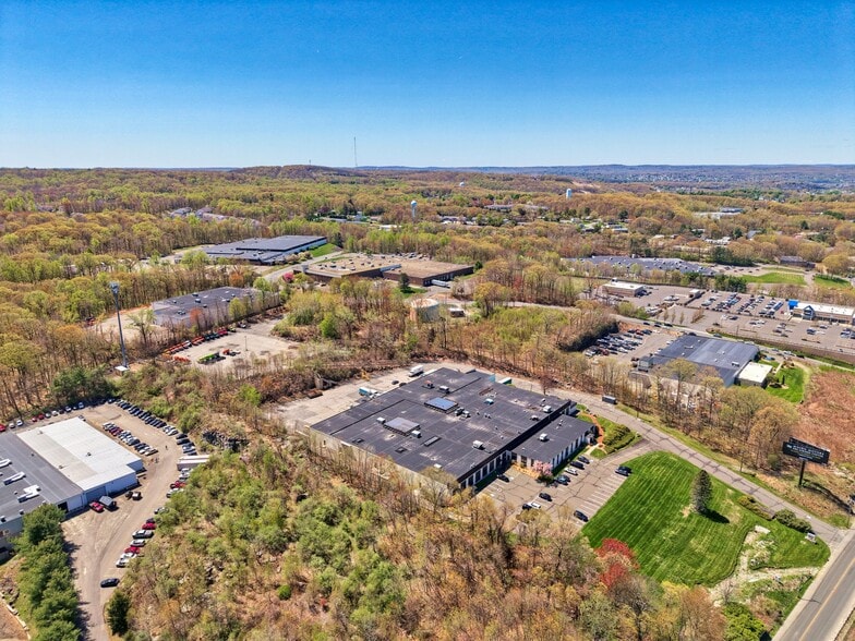 More Photos Of 562 Captain Neville Dr, Waterbury Manufacturing For Lease