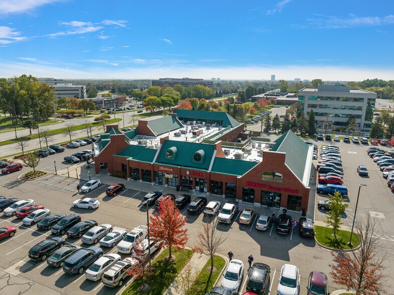 More Photos Of 5365-5407 Crooks Rd, Troy Unknown For Lease