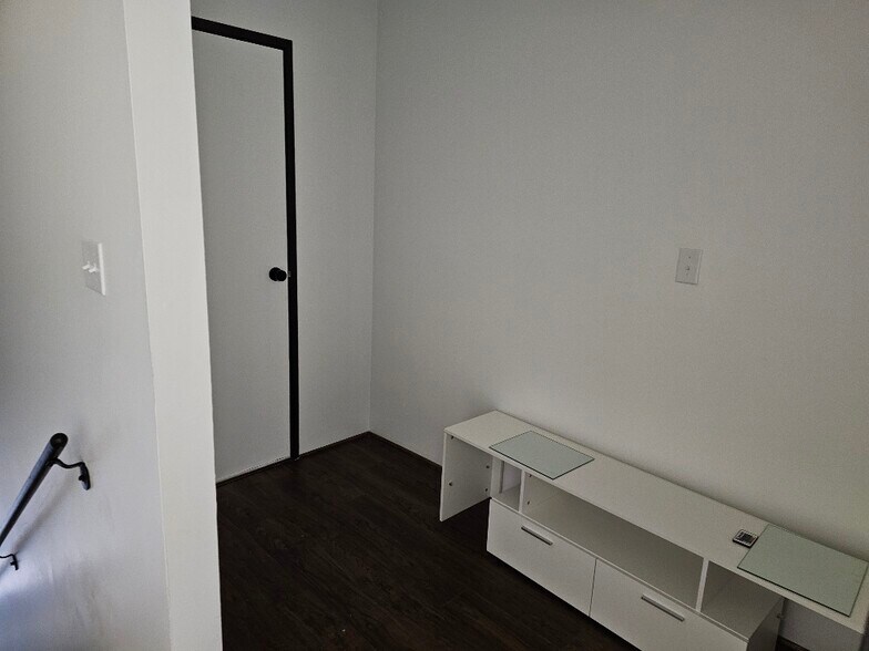 More Photos Of 2284-2294 E Main St, Bexley Medical For Lease