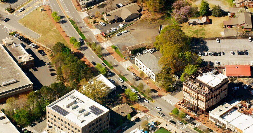 More Photos Of 63 S Main St, Alpharetta General Retail For Sale