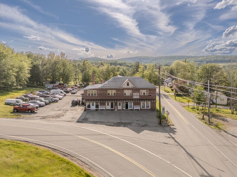 More Photos Of 188 Lake St, Liberty Freestanding For Lease