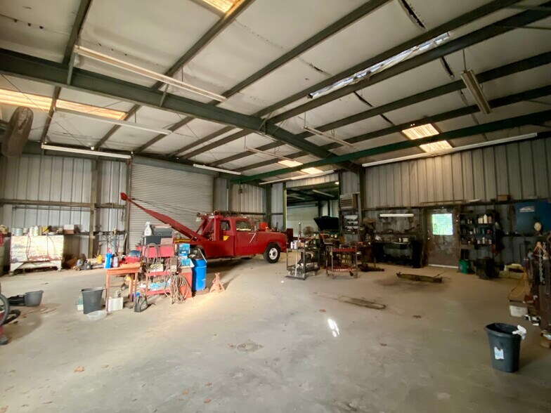 More Photos Of 1747 Highway 11 S, Picayune Auto Repair For Sale