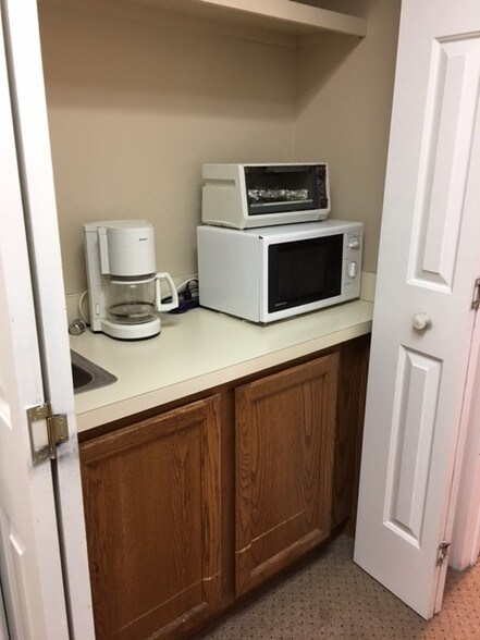 More Photos Of 6512 Six Forks Rd, Raleigh Medical For Sale