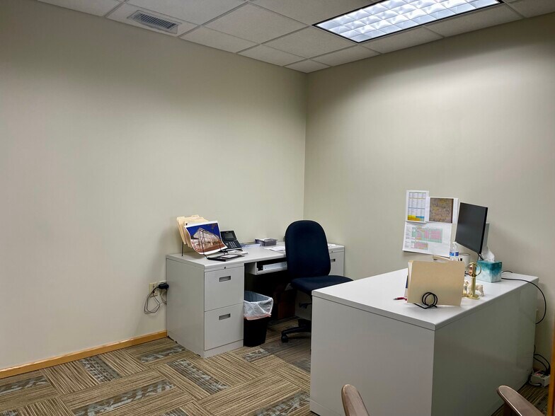 More Photos Of 4510-4520 Progress Dr, Columbus Warehouse For Lease