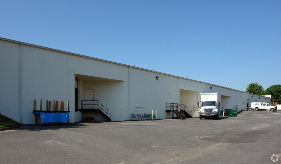 More Photos Of 3900 Westpoint Blvd, Winston-Salem Unknown For Lease