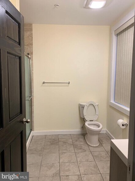 More Photos Of 833 N Market St, Wilmington Office Residential For Sale