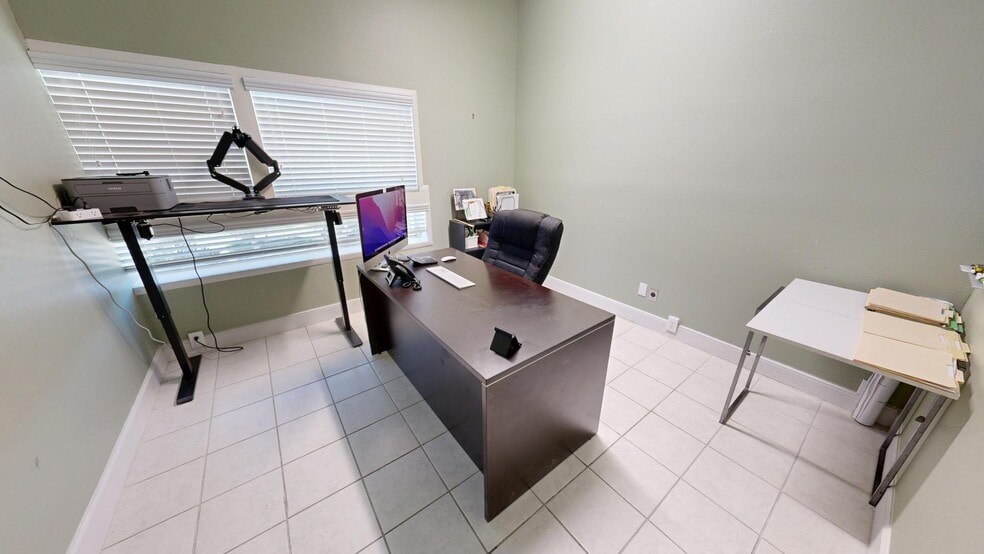 More Photos Of 103301 Overseas Hwy, Key Largo Medical For Sale