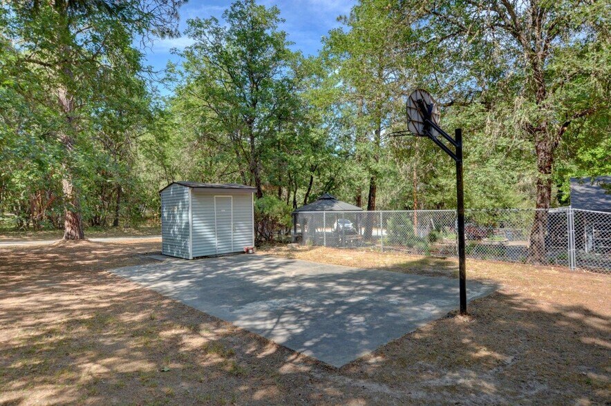 More Photos Of 625 Barbara Drive, Grants Pass Assisted Living For Sale