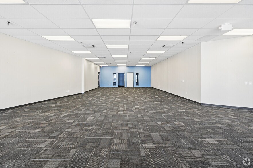More Photos Of 2621 5th Ave, Scottsbluff General Retail For Sale