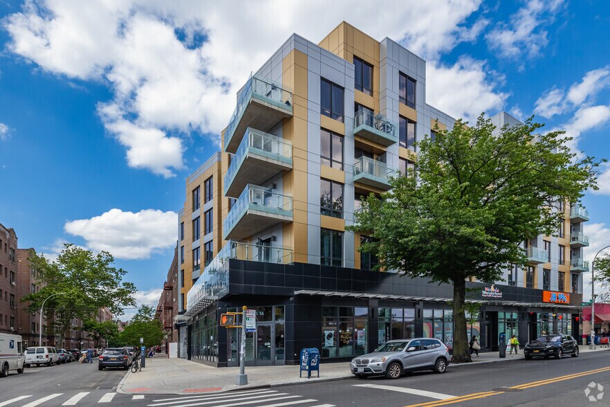 More Photos Of 9501 37th Ave, Flushing Apartments For Lease