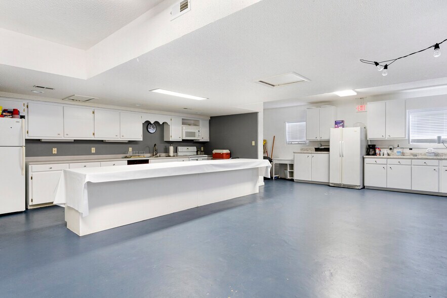 More Photos Of 5408 Tryon Rd, Raleigh Religious Facility For Sale