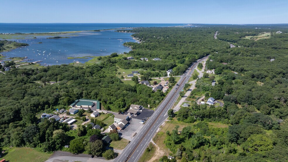 More Photos Of 5680 Post Rd, Charlestown General Retail For Lease