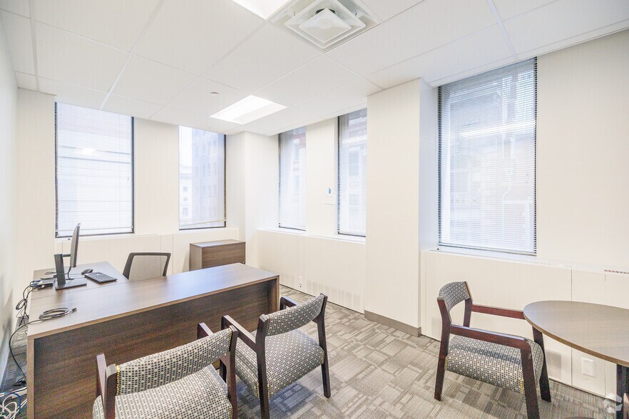 More Photos Of 201 N Charles St, Baltimore Office For Lease