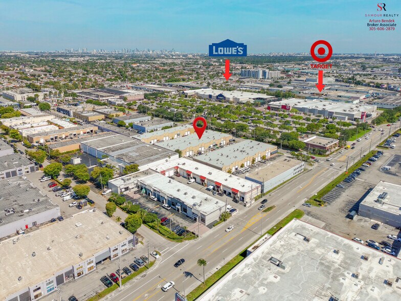 More Photos Of 1723-1745 W 37th St, Hialeah Showroom For Sale
