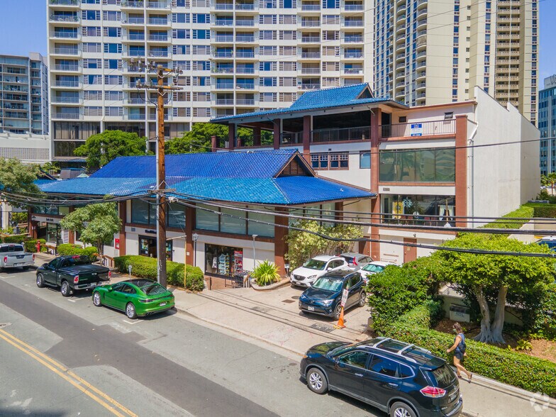 More Photos Of 438-444 Hobron Ln, Honolulu Office For Sale