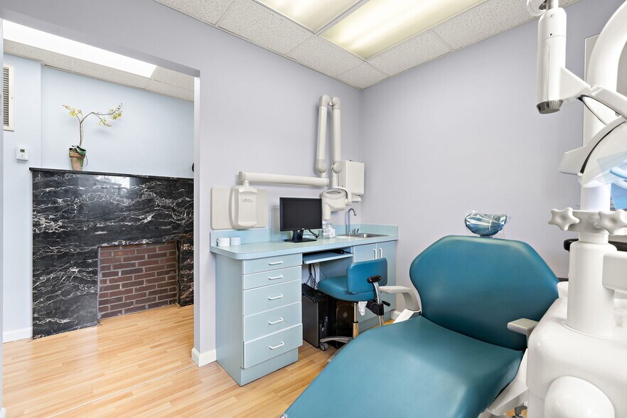 More Photos Of 197 S Washington Ave, Bergenfield Medical For Sale