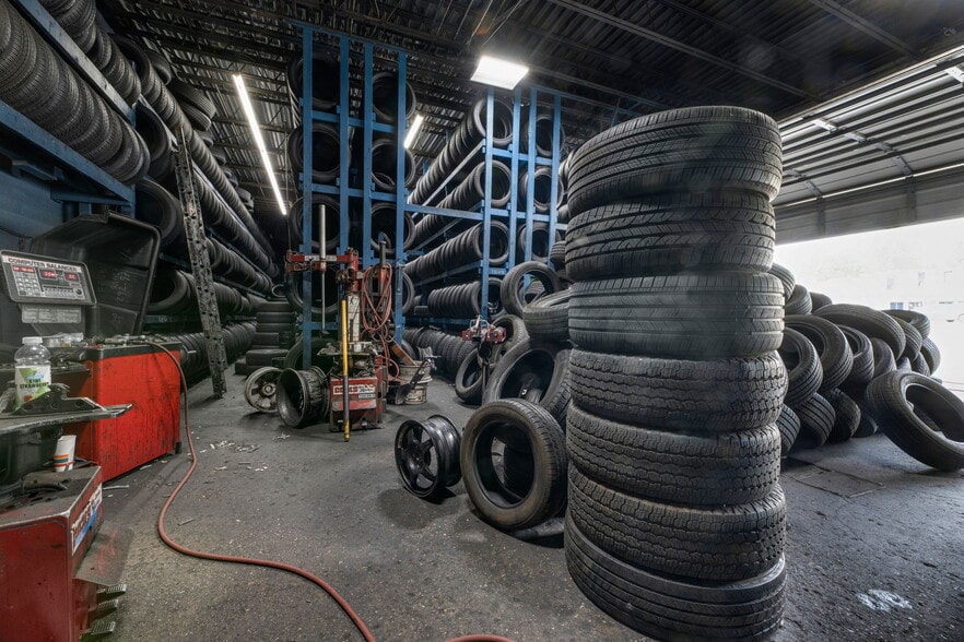 More Photos Of 3100 Branch Ave, Temple Hills Unknown For Lease