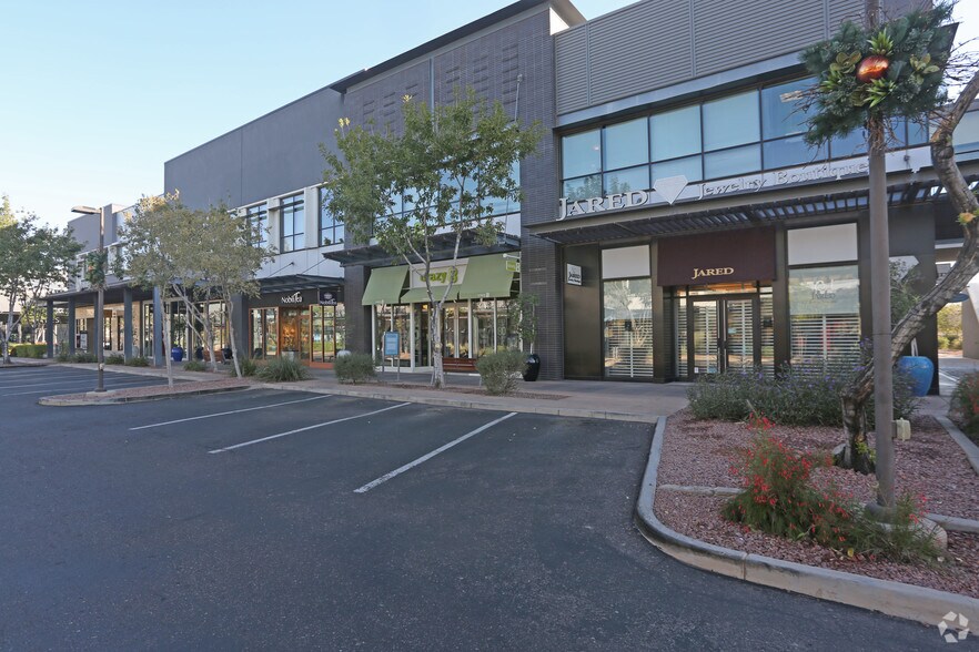 More Photos Of 2200 E Williams Field Rd, Gilbert Storefront Retail Office For Lease