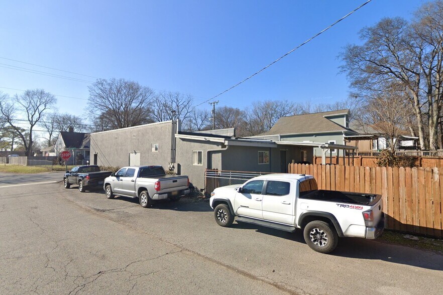 More Photos Of 302 Peachtree St, Nashville Medical For Sale