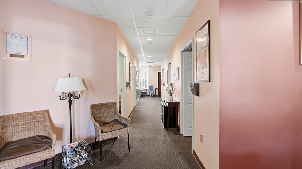 More Photos Of 11535 Nuckols Rd, Glen Allen Office For Sale