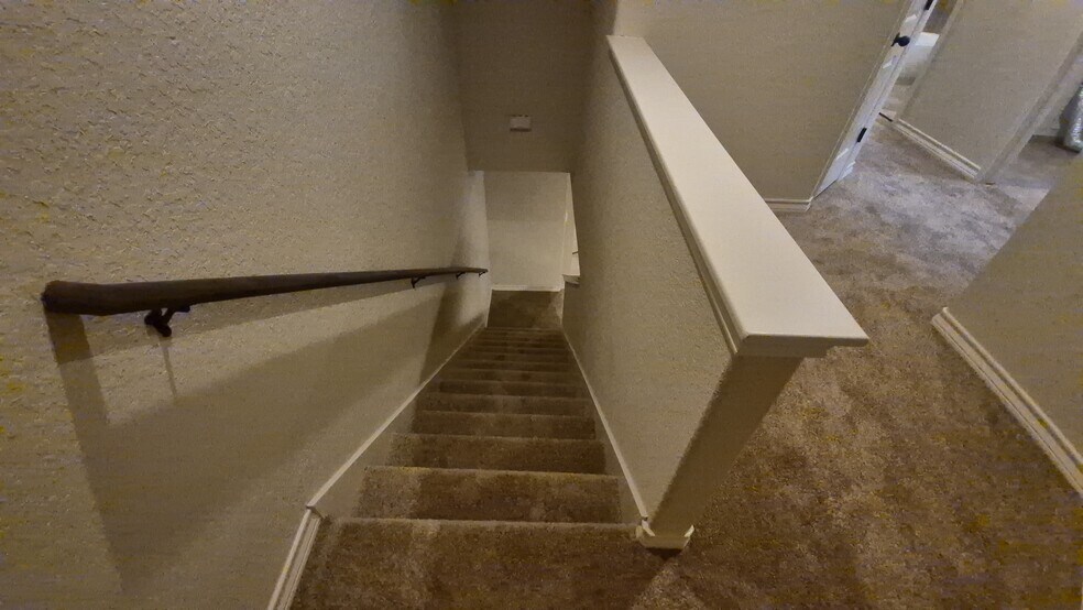More Photos Of 6866 Lakeview Dr, San Antonio Multifamily For Sale