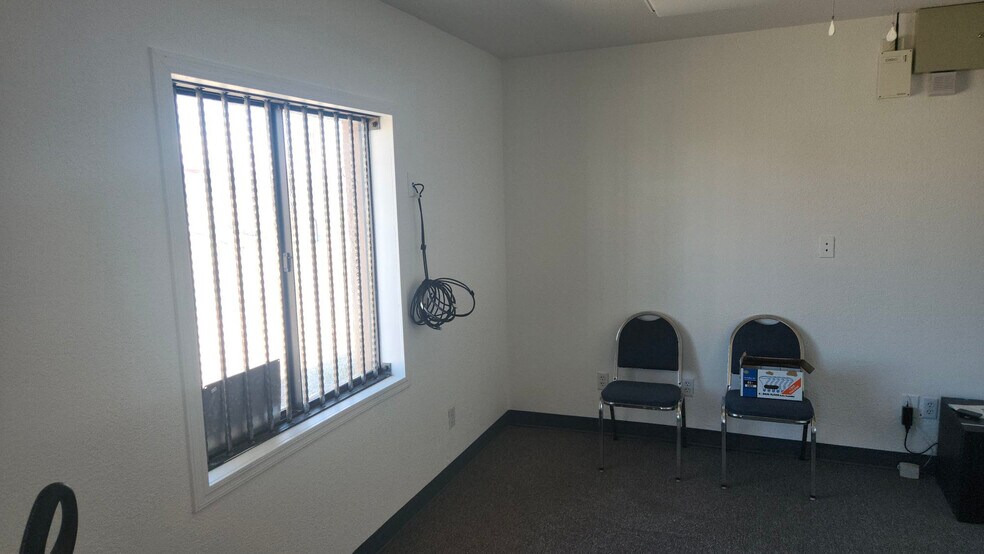 More Photos Of 511 E Main St, Quartzsite Flex For Lease
