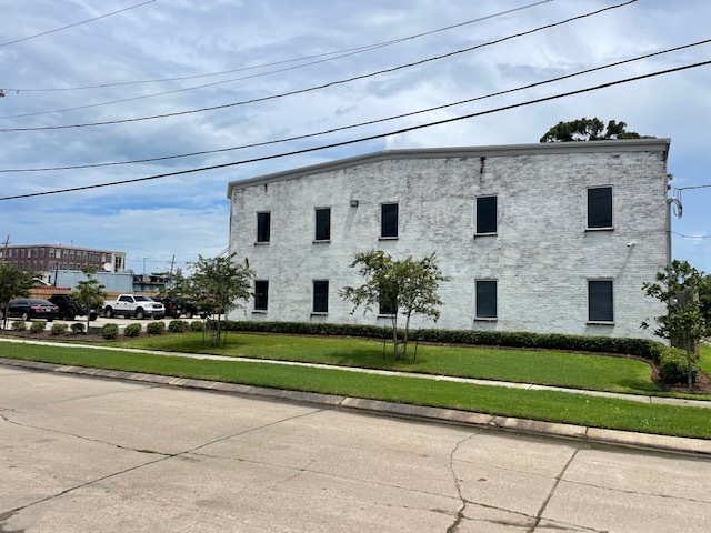 Primary Photo Of 2728 Decatur St, Kenner Office For Lease