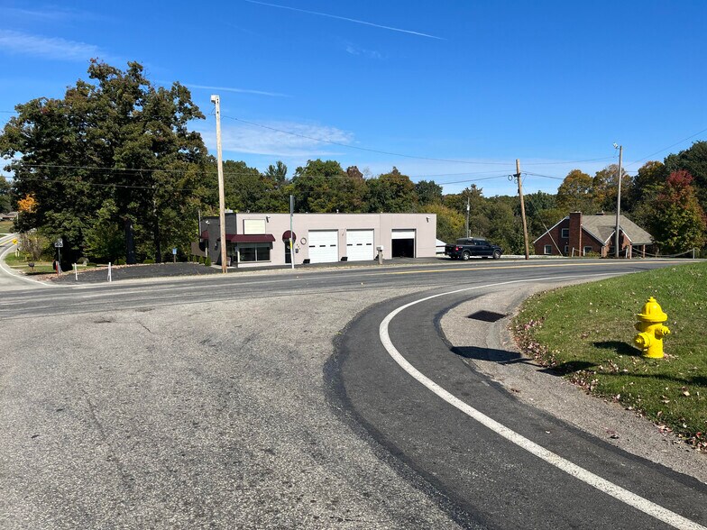More Photos Of 604 Wallace Run Rd, Beaver Falls Convenience Store For Sale