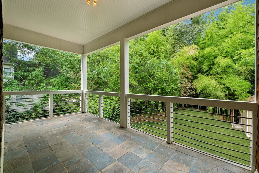 More Photos Of 1303 N Druid Hills Rd NE, Brookhaven Office Residential For Sale