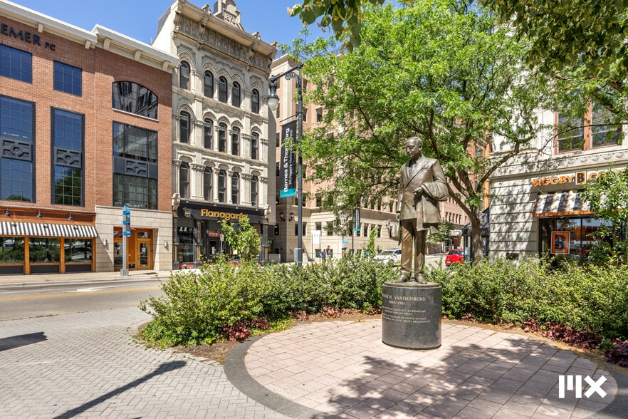 Primary Photo Of 139 Pearl St NW, Grand Rapids Multifamily For Sale