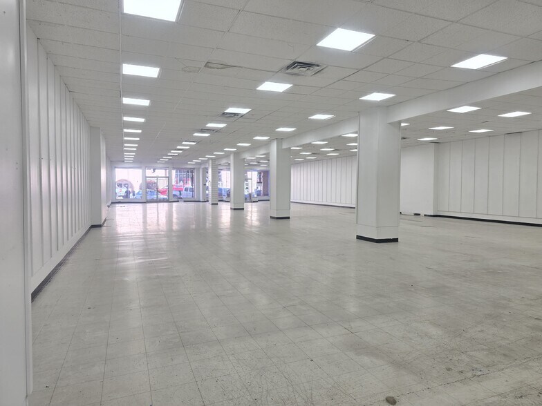 More Photos Of 224 E 2nd St, Calexico Storefront For Lease