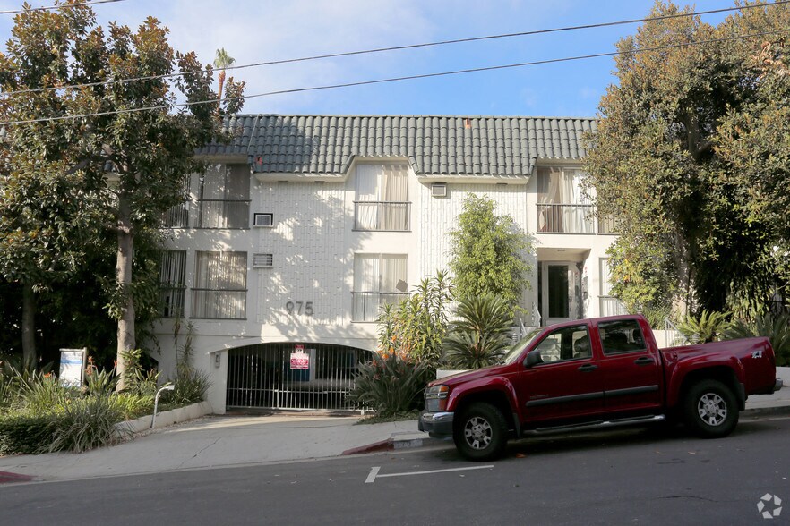 More Photos Of 954 Palm Ave, West Hollywood Apartments For Sale