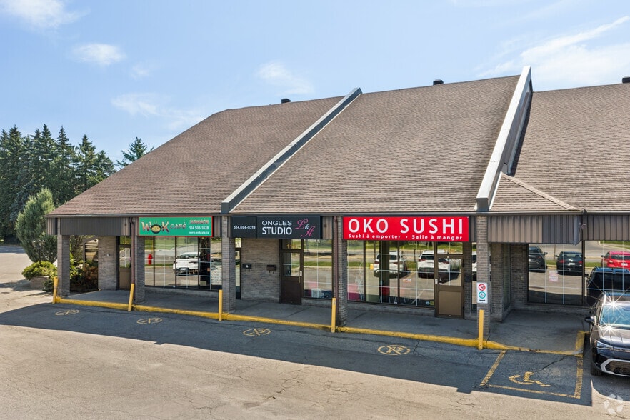 More Photos Of 100-120 Rue du Barry, Kirkland Storefront For Lease