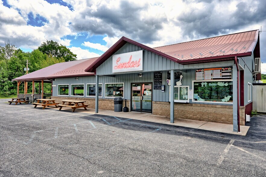 More Photos Of 36422 State Highway 23, Grand Gorge Restaurant For Sale