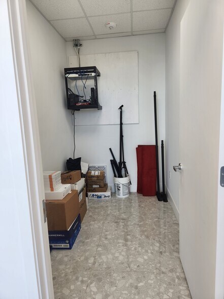 More Photos Of 2820 NE 214th St, Aventura Loft Creative Space For Sale