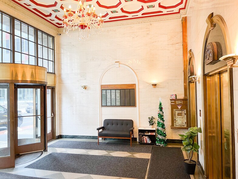 More Photos Of 108-122 W Jefferson St, Syracuse Office Residential For Sale