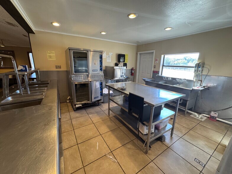 More Photos Of 10408 State Highway 64 E, Tyler Theater Concert Hall For Sale