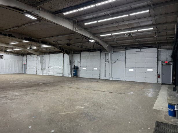 More Photos Of 2500 Westward Dr, Spring Grove Warehouse For Lease