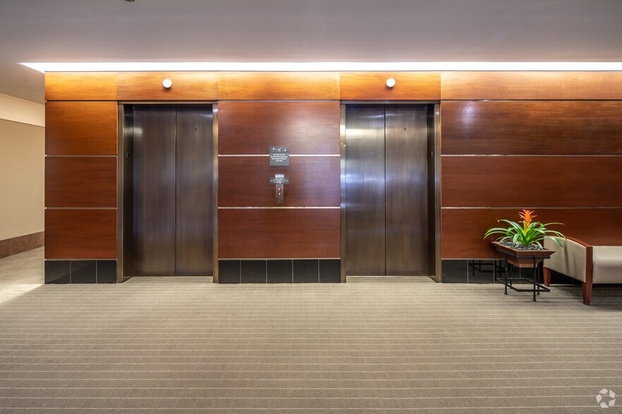 More Photos Of 2100 & 2150 Lakeside Blvd, Richardson Unknown For Lease